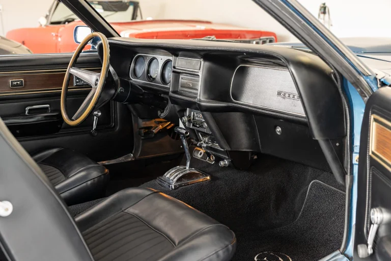 Vehicle image 90